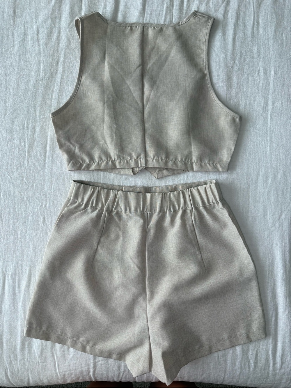 Linen looking Women's High-Waist Shorts Set in Light Beige - Picture 3 of 3